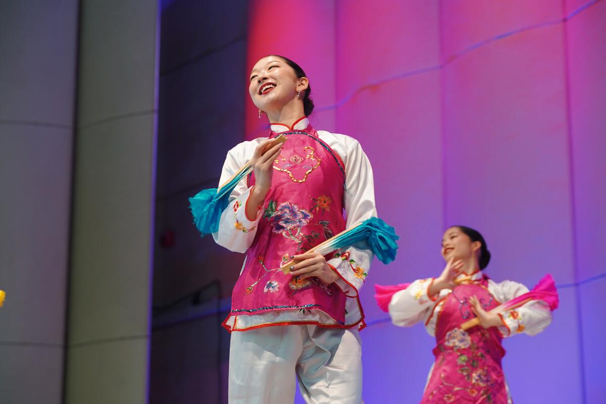 Nai-Ni Chen Dance Company performs at Usdan Summer Camp for the Arts