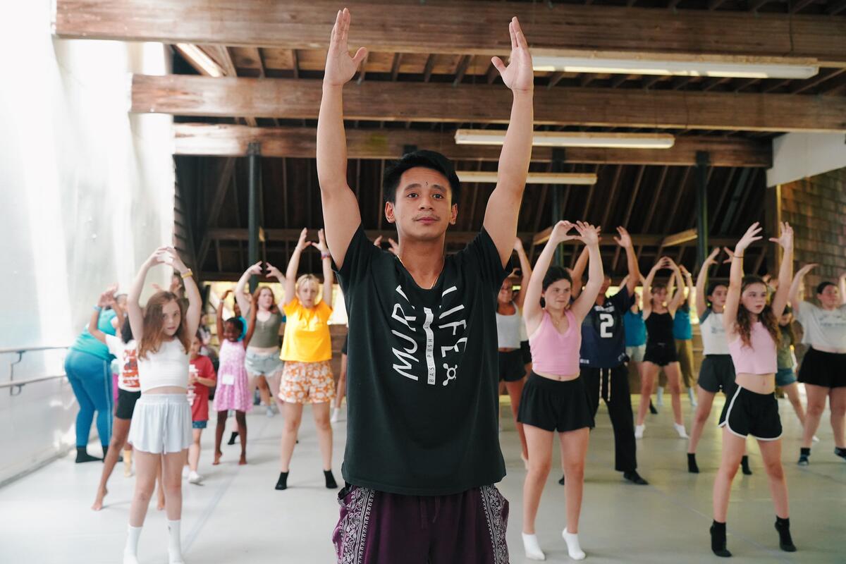 IMGE Dance teach a workshop at Usdan Summer Camp for the Arts