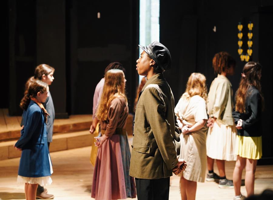 A moment from the Senior production of "Anastasia"