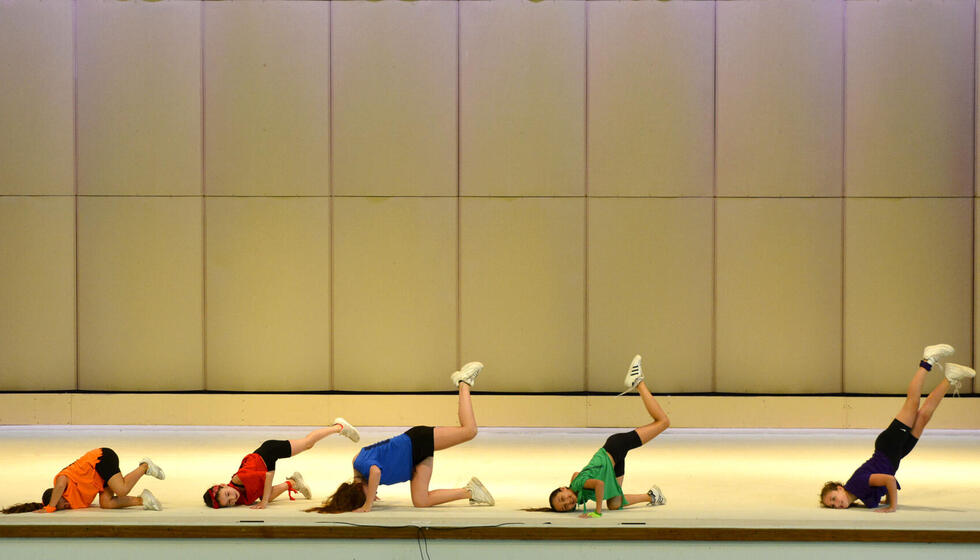 dancers on stage dancers on stage